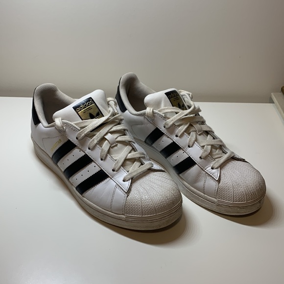 Adidas SuperStar Sneaker - Picture 1 of 5